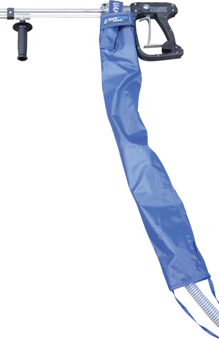 Funda protectora Safetech en la manguera de una pistola de hidrochorro